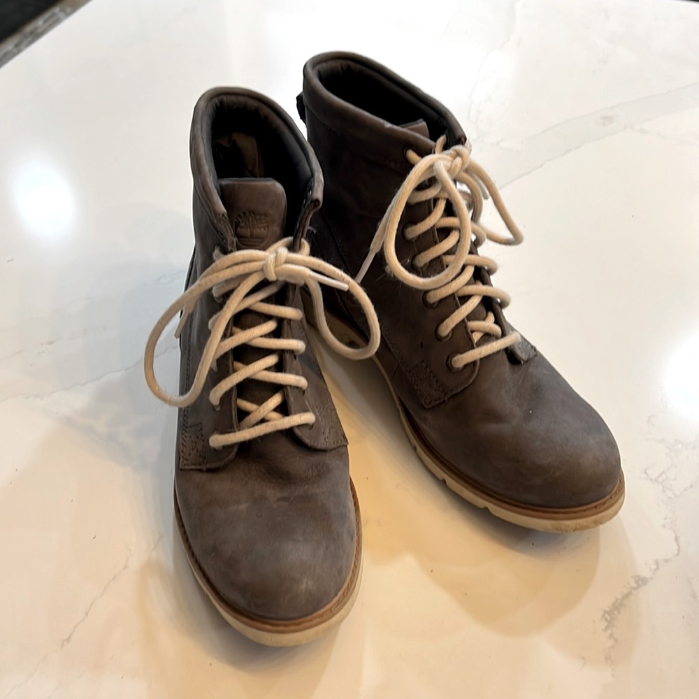 Timberland boots size 9.5